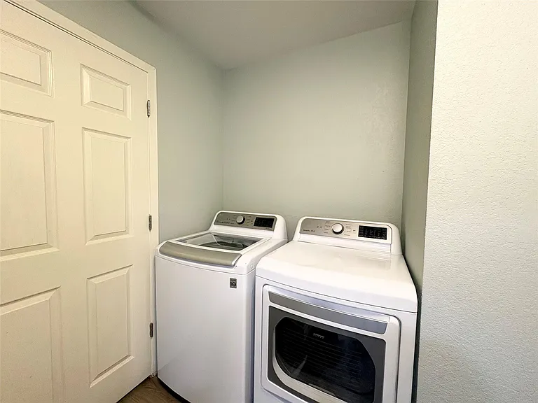 1404 Cedar Park Dr — Photo 26
