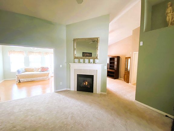 3rd image of 10707 Crane Dr
