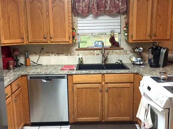 5th image of 115 Stonecliff Dr