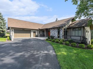 3220 Kirkridge Dr, Williamsburg, MI