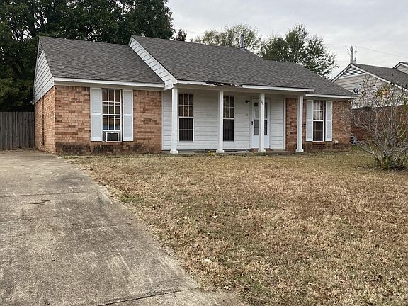 2nd image of 114 Dogwood Dr