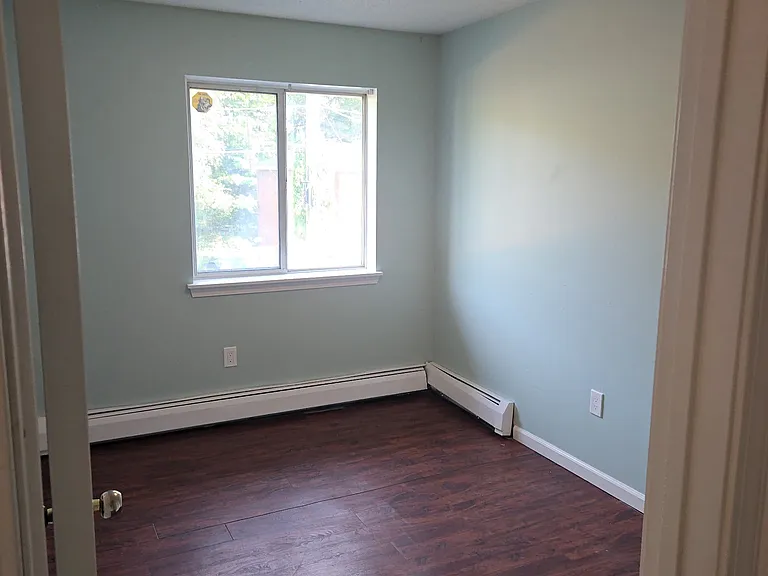 23 Pinehurst Ave — Photo 7