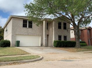 1008 Mazourka Dr, Arlington, TX 76001