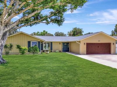 124 Flame Vine Dr, Naples, FL, 34110