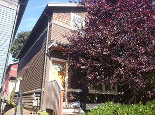 1615 21st Ave E #A, Seattle, WA 98112