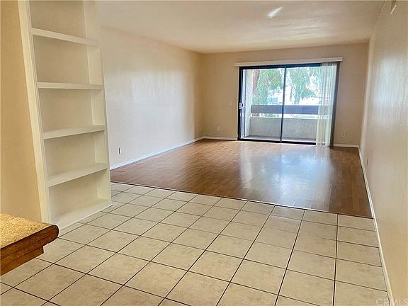 2nd image of 611 W 1st St APT E202