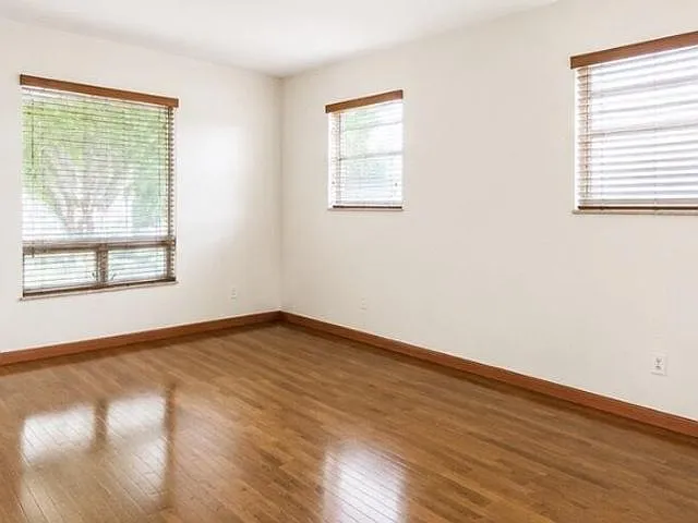 4 bed, 2.0 bath, $3,800 — Photo 3