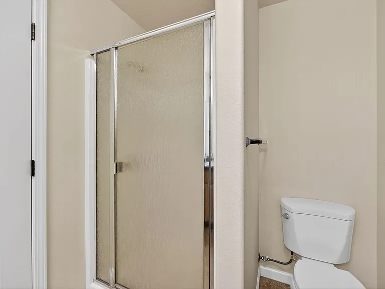 2533 Corona Ave #C — Photo 28
