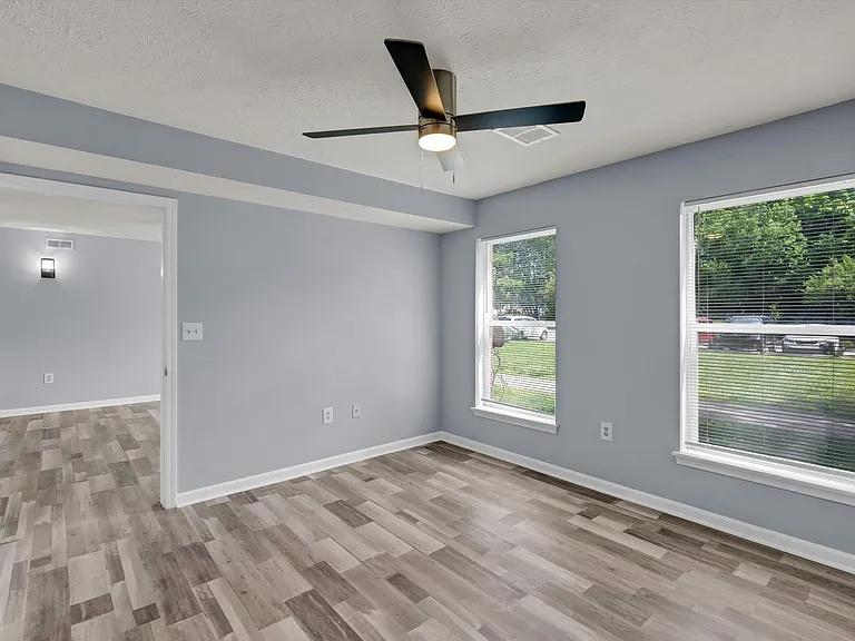 Rowan Place Apartments — Photo 45