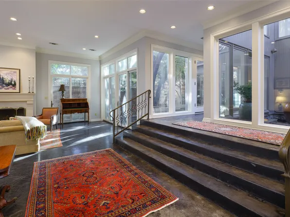 7 Glenchester Ct, Dallas, TX 75225