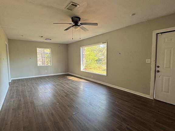 4th image of 130 Cedars Of Lebanon Rd