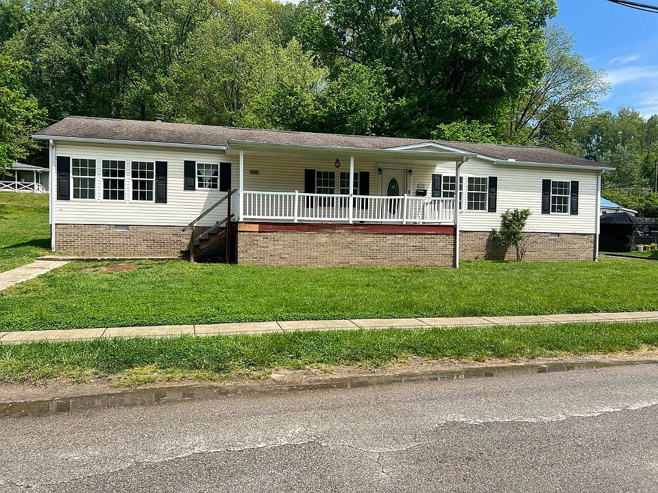 1st image of 1022 26th St