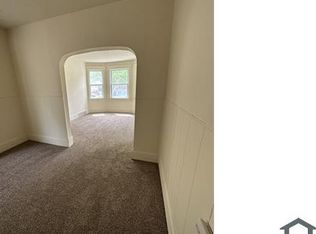 3822 Carlyle Ave, Cleveland, OH 44109