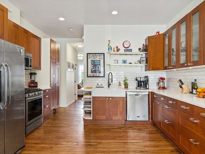18 Jardine Pl, Brooklyn, NY, 11233