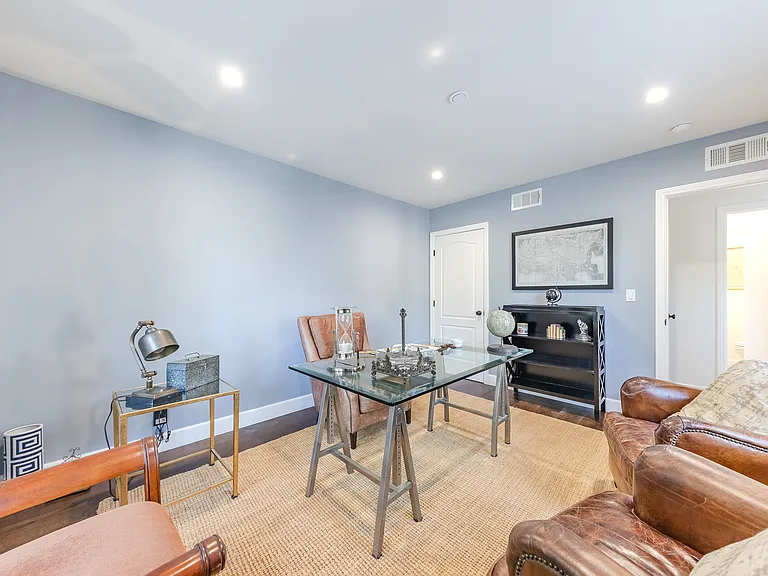 325 W Bellevue Dr — Photo 37