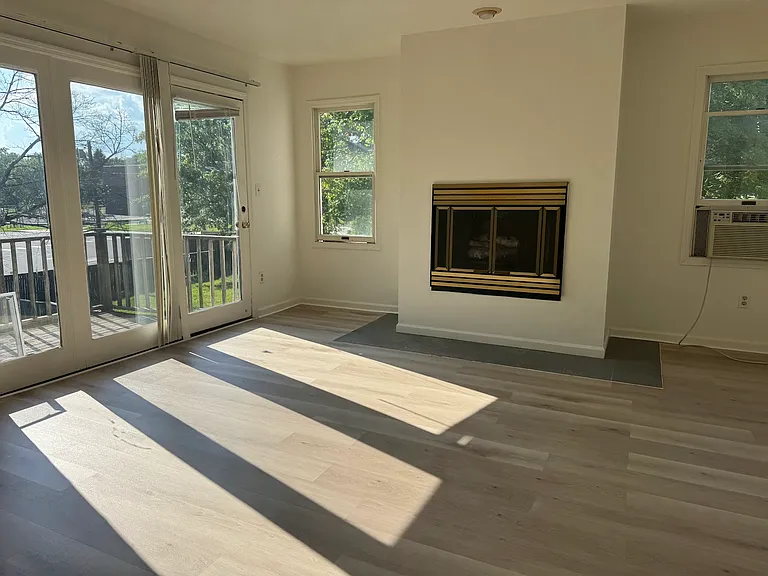 57 Princeton Ave #D — Photo 9