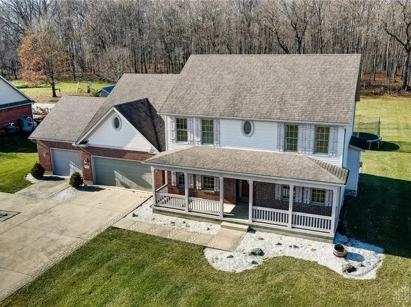 5253 Hearthstone Dr, Springfield, OH 45502