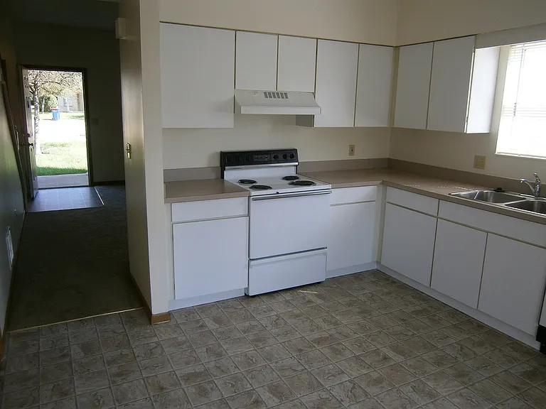 1041-1043 Jill Ct #1045 — Photo 7