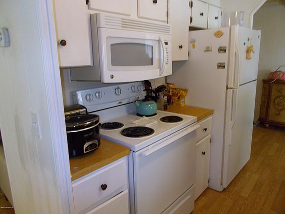 2nd image of 1202 Marigold Dr