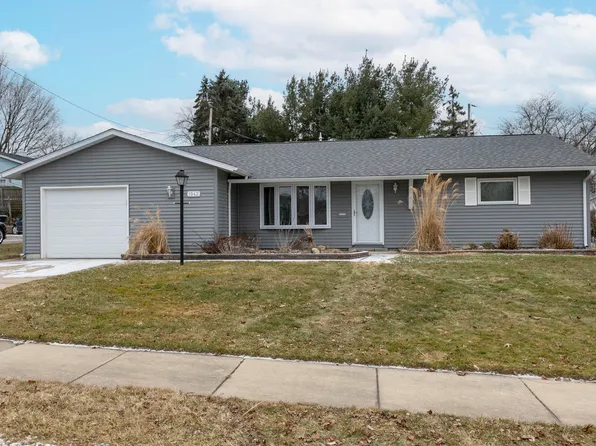1942 Piedmont Way, South Bend, IN 46614