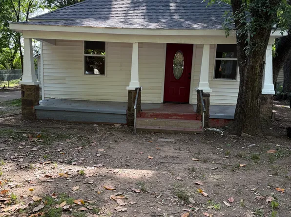 923 Creek St, Muskogee, OK 74403