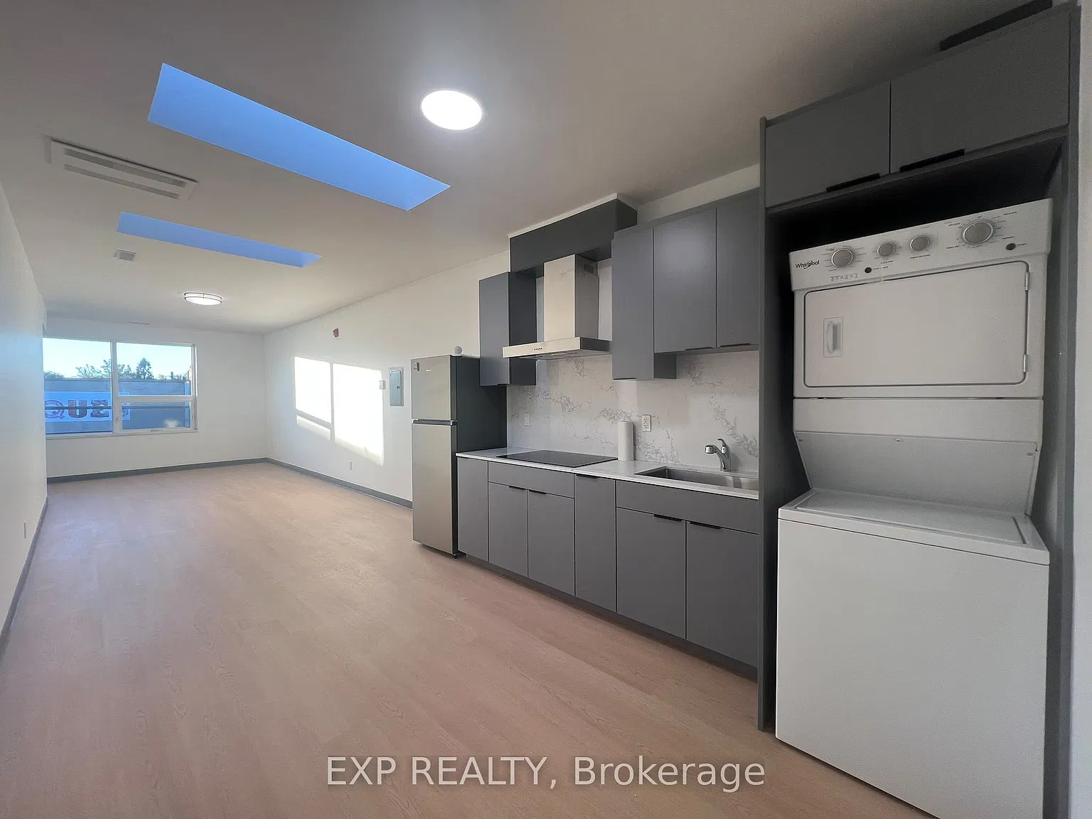 1 bed, $1,395 — Photo 1
