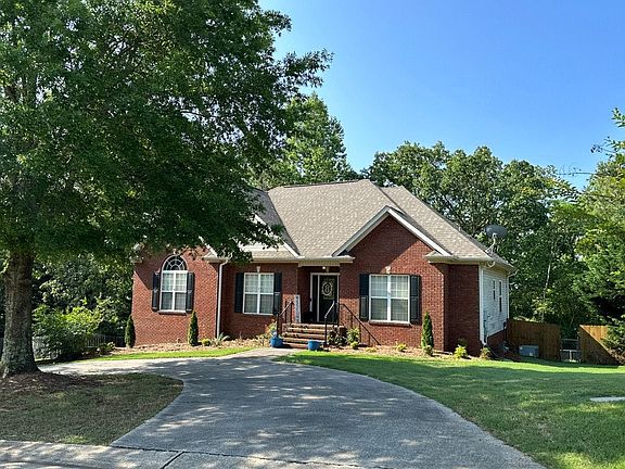 3rd image of 3022 Weatherford Dr