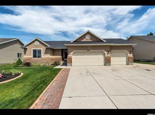 1486 N 2340 W, Clinton, UT 84015