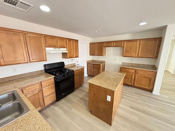 5th image of 2538 Wild Ambrosia Ave