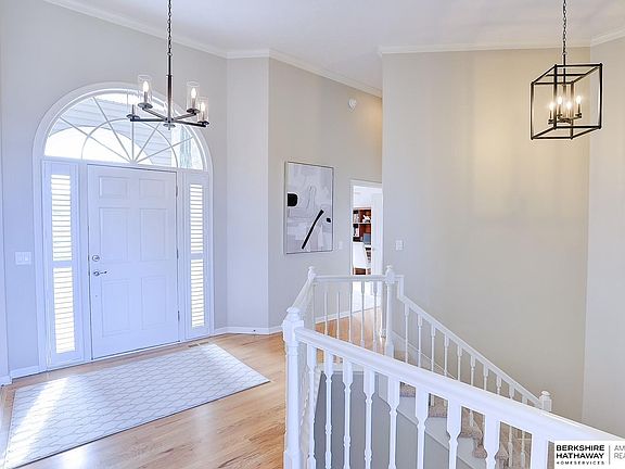 2nd image of 21102 Arbor Ct