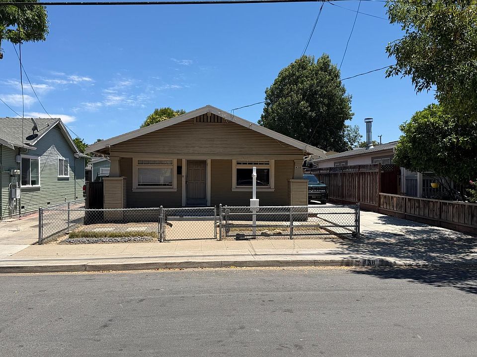 1st image of 438 Rutland Ave