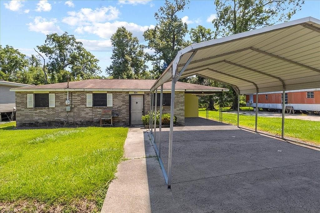 824 S Abe Ave, Gonzales, LA 70737 MLS 2406293 Zillow