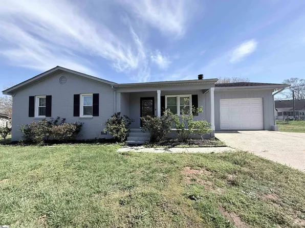 24 Cherrylane Dr, Greenville, SC 29617