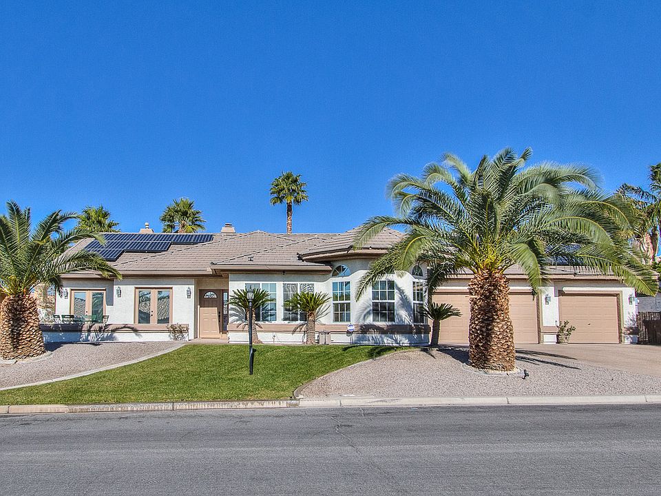1st image of 975 Camelia Dr