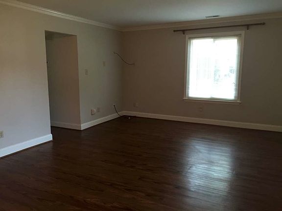 2nd image of 929 Sir Wilfred Cir