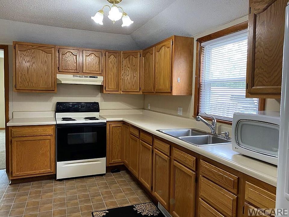 2nd image of 602 N Simon St