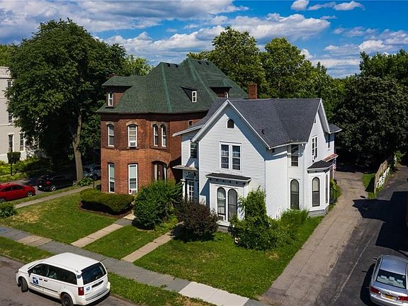 2nd image of 44 Rowley St