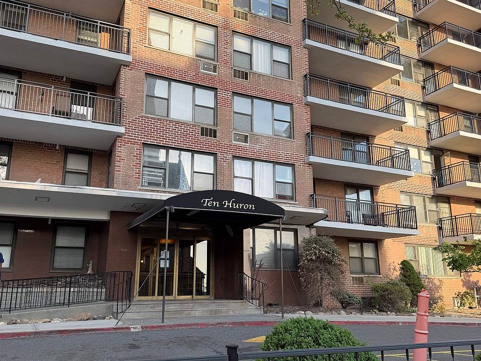 1st image of 10 Huron Ave APT 14B