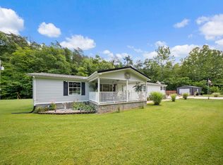 17106 State Route 854, Rush, KY 41168