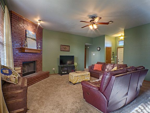 5th image of 2309 Westchester Dr