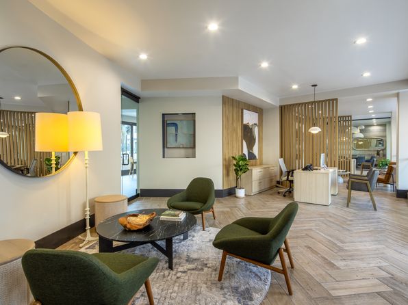 5550 Grosvenor Blvd #224