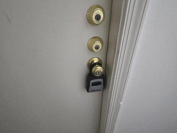 2nd image of 133 Woodstream Dr #133