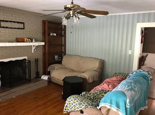 215 Atlanta Ave, Mt Carmel, TN 37645