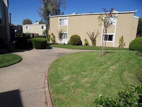 3rd image of 475 N Midway Dr Unit 213