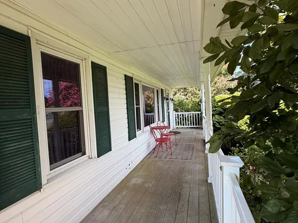 4132 Stoakley Rd, Cape Charles, VA 23310
