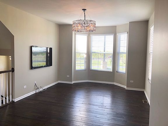 3rd image of 10559 W 154th Pl