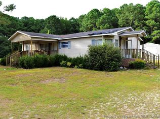 121 Big Piney Grove Rd, Clinton, NC 28328