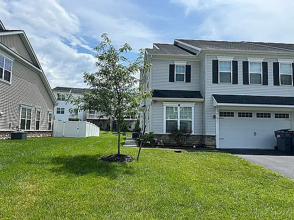 617 Margaret Ct