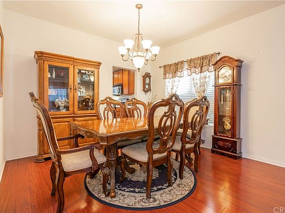 4th image of 11867 Hoyt Ln