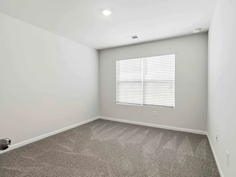 211 Stellate Pl — Photo 24